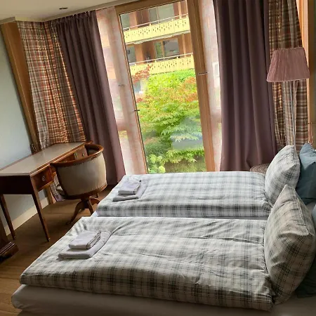 公寓 An In A Modern Swiss Chalet
